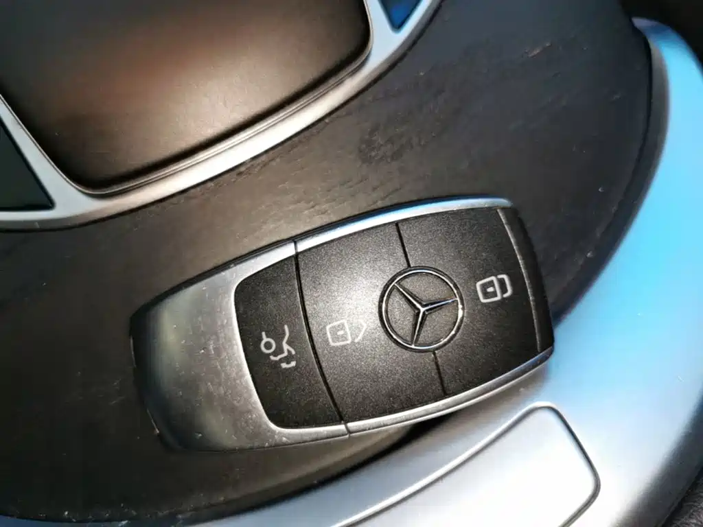 Mercedes-Benz C-Class — миниатюра 9