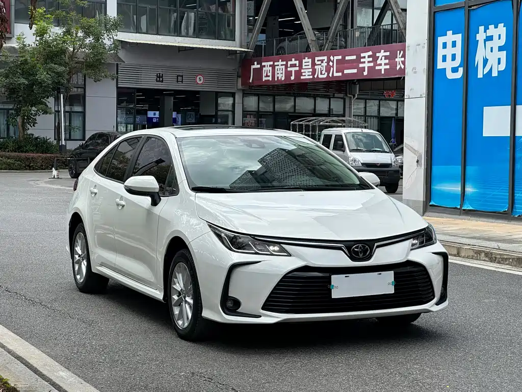 Toyota Corolla — миниатюра 3