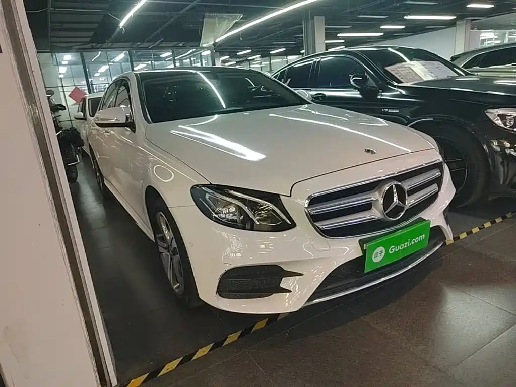 Mercedes-Benz E-Class — миниатюра 4