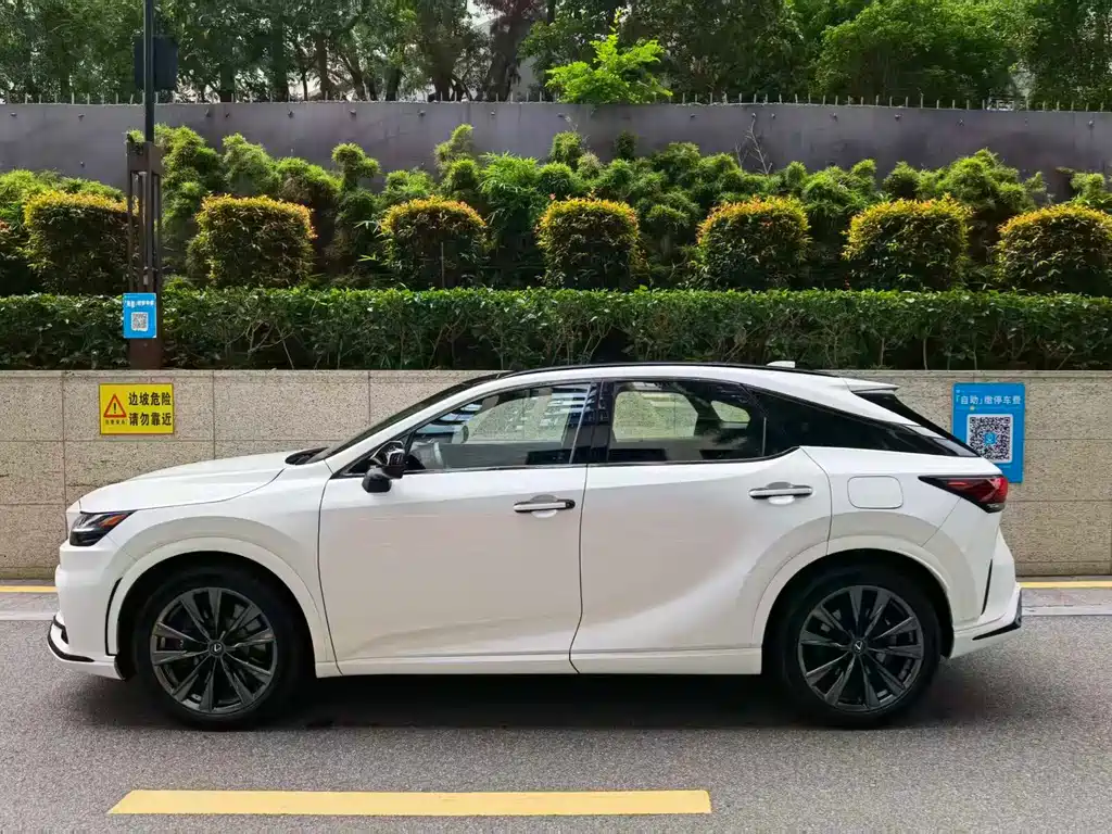 Lexus RX 2023 500h F SPORT Performance
