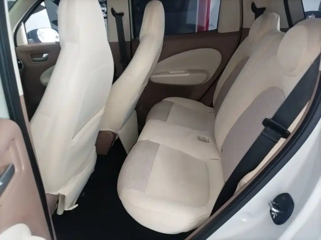 Wuling MINIEV — миниатюра 17