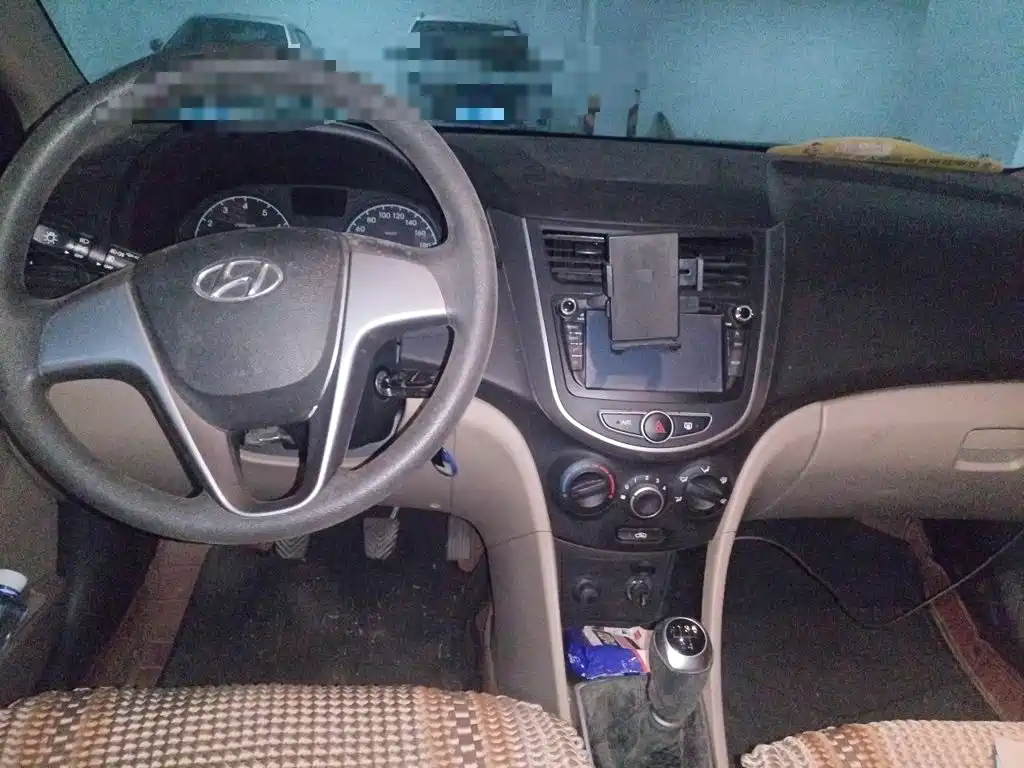 Hyundai Verna — миниатюра 5