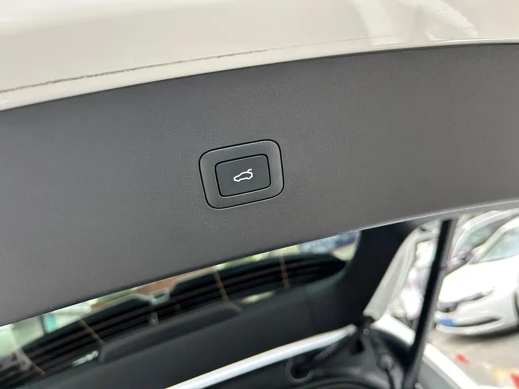 XIAOMI CAR XIAOMI YU7