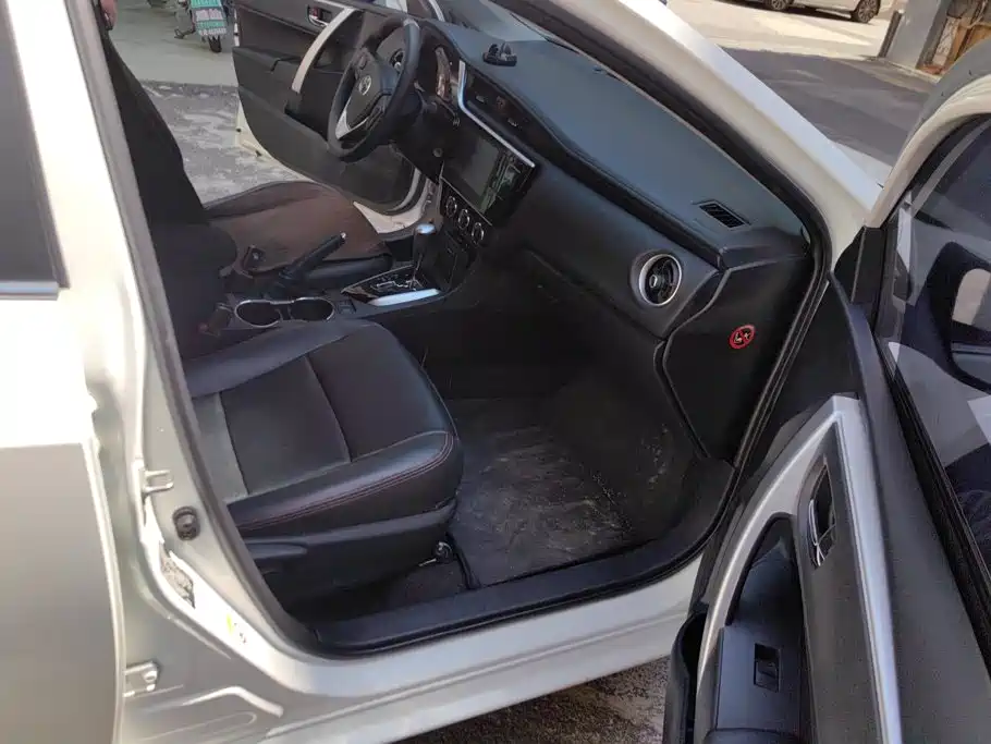 Toyota Corolla — миниатюра 8