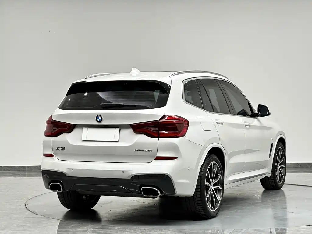 BMW X3 — миниатюра 9