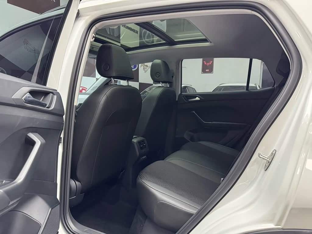 Volkswagen Tanying 1.5 л 2023 г. Белый, пробег 38000 км