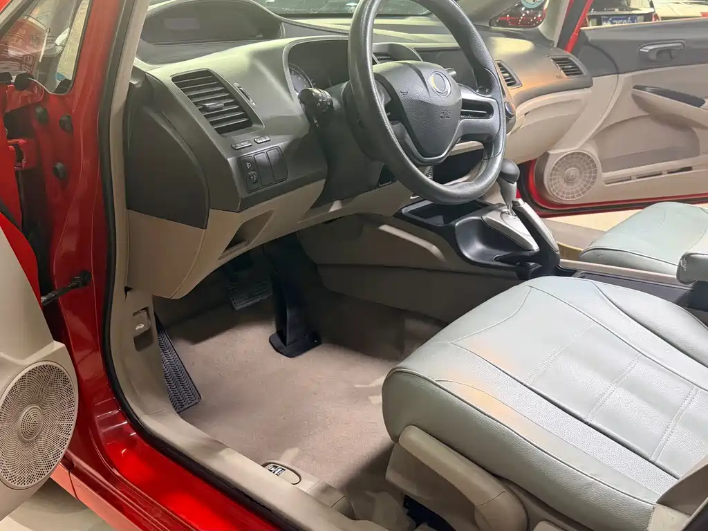 Ciimo Ciimo 1.8L Auto, фото 11