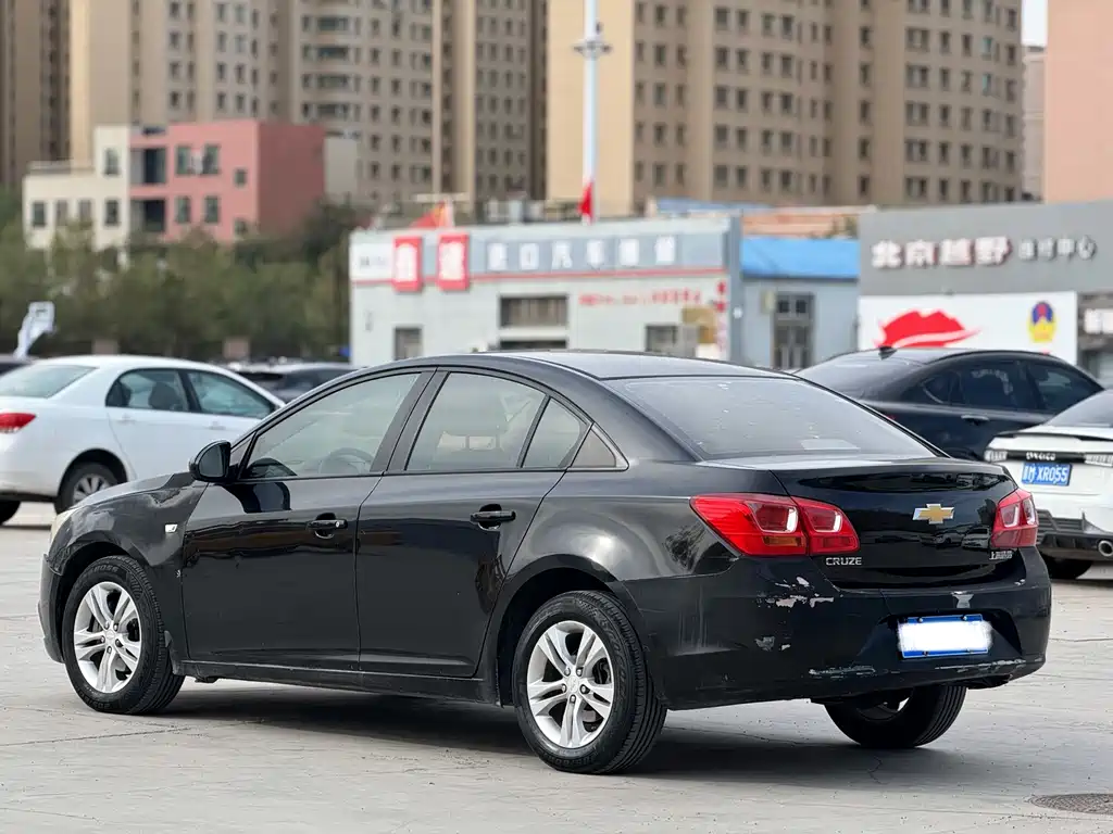 Chevrolet Cruze — миниатюра 7
