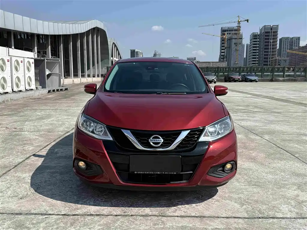 Nissan Tiida — миниатюра 2