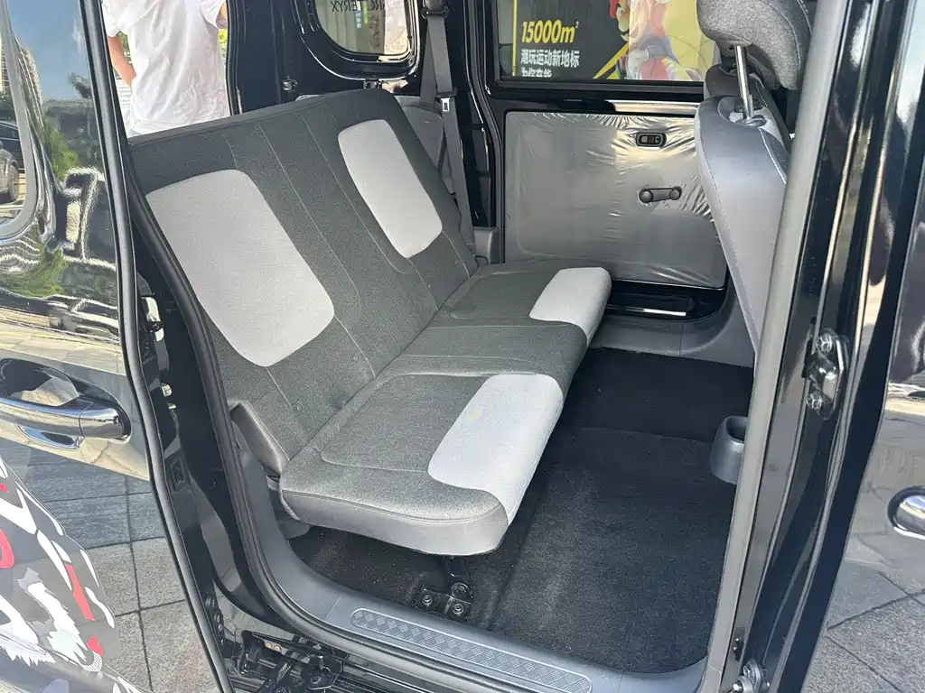Wuling Zhiguang EV — миниатюра 2
