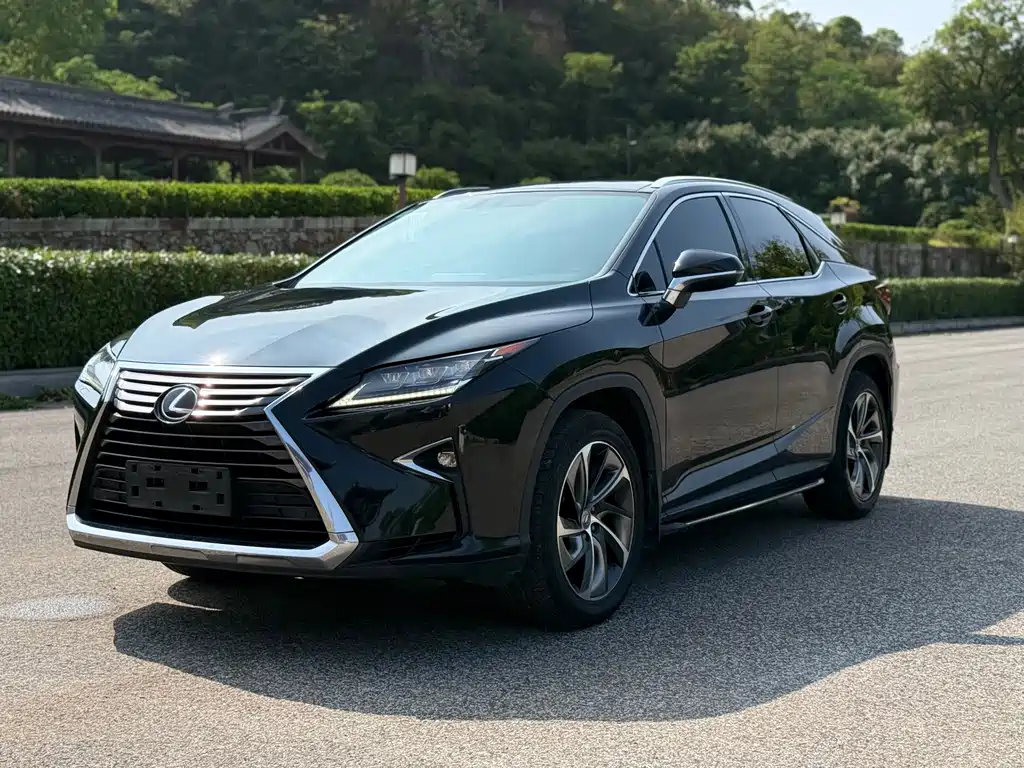 Купить Lexus RX