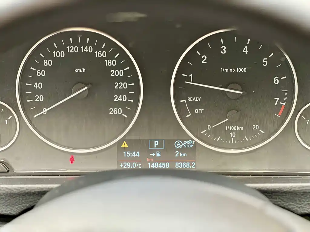 BMW 3 Series — миниатюра 13