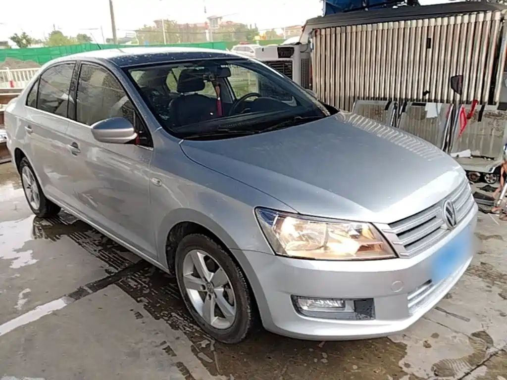 Volkswagen Santana — миниатюра 4
