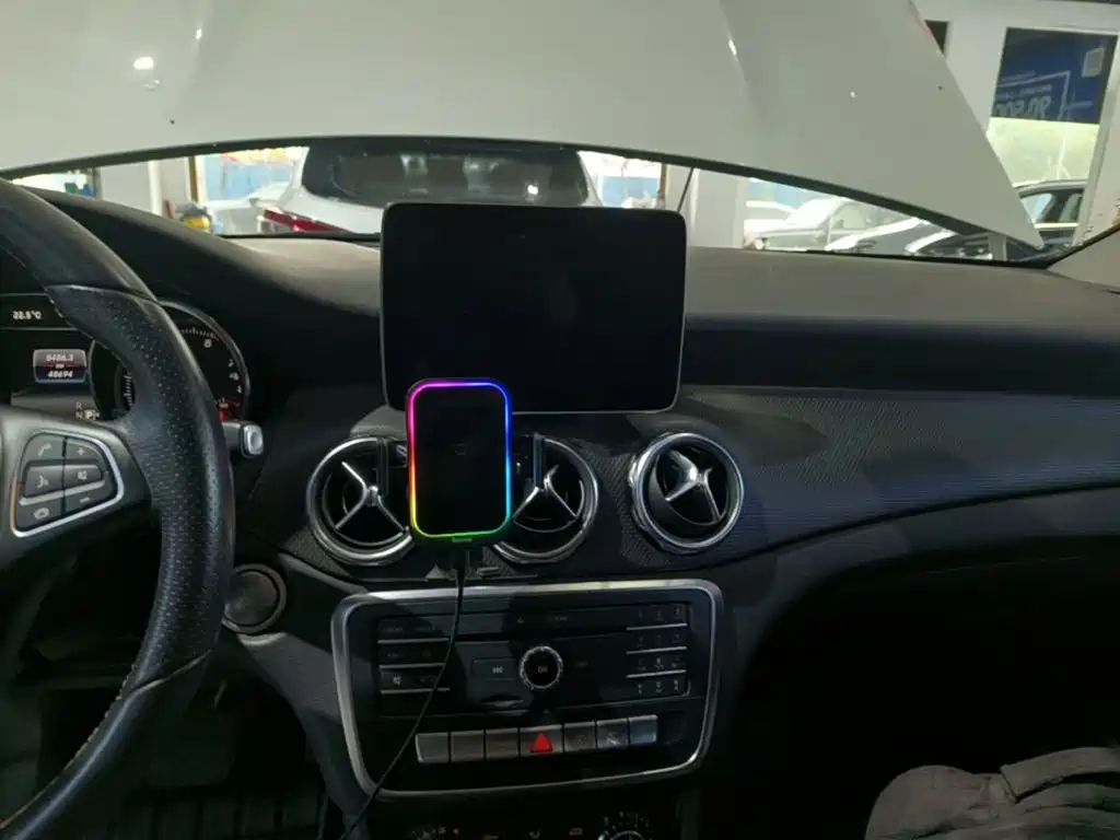 Mercedes-Benz GLA — миниатюра 13
