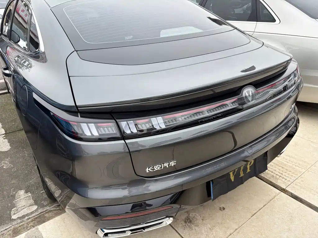 Changan Eado — миниатюра 8