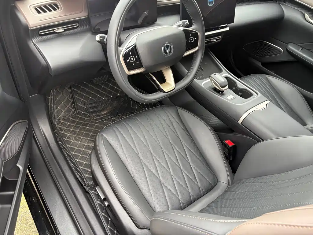 Changan Eado — миниатюра 5