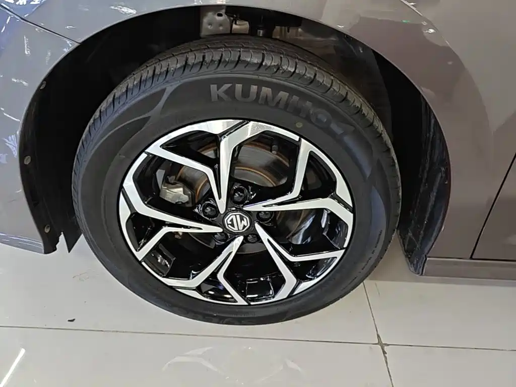 MG MG5 — миниатюра 23