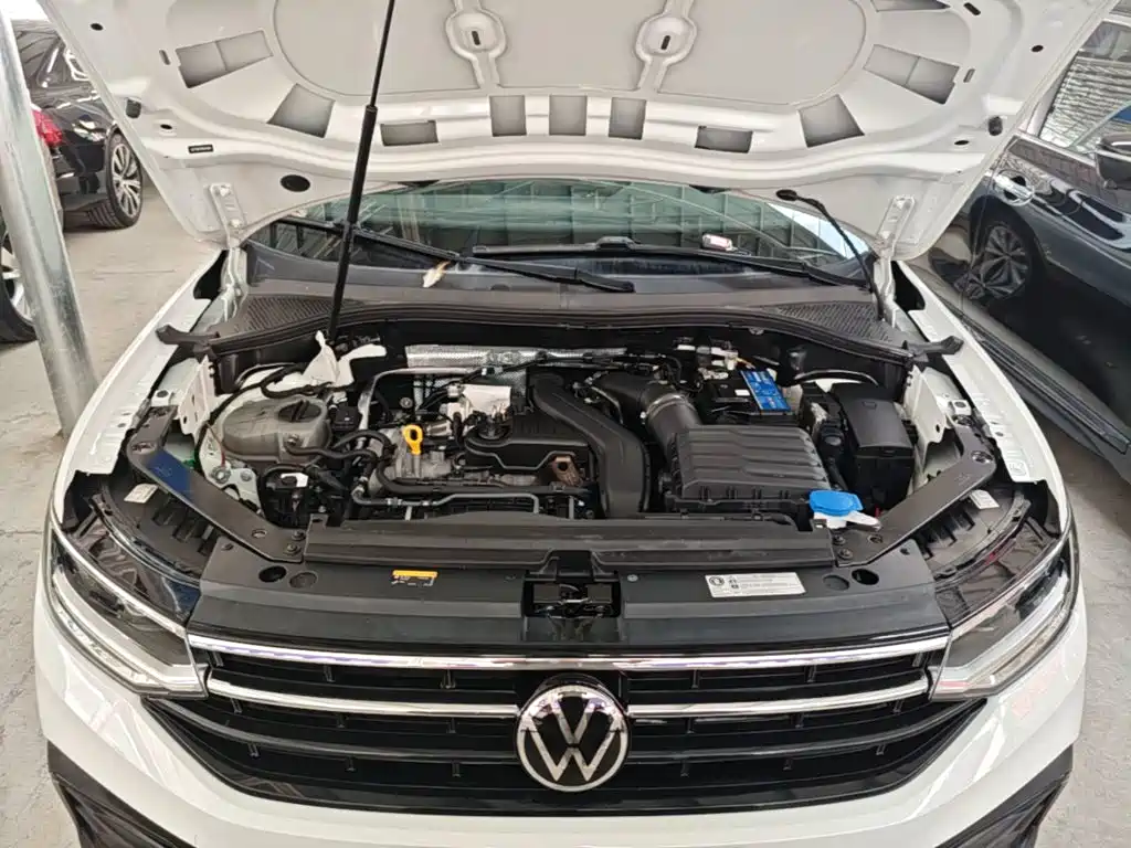 Volkswagen Tiguan L — миниатюра 20