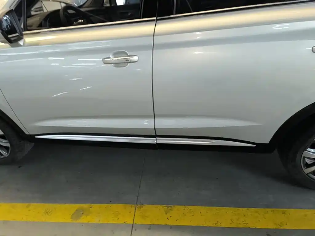 Roewe RX5 MAX — миниатюра 22