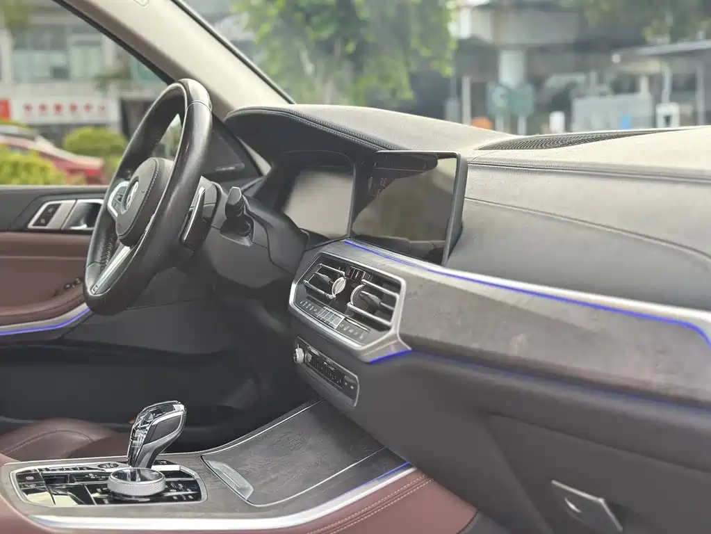 BMW X5 (Import) — миниатюра 13