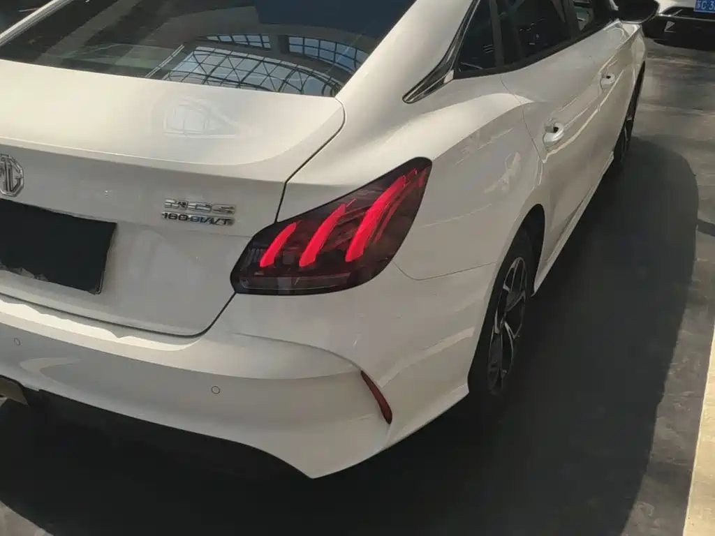 MG MG5 — миниатюра 8