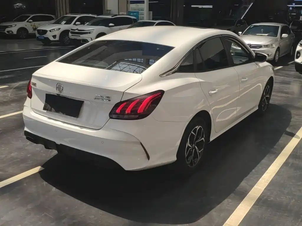 MG MG5 — миниатюра 7
