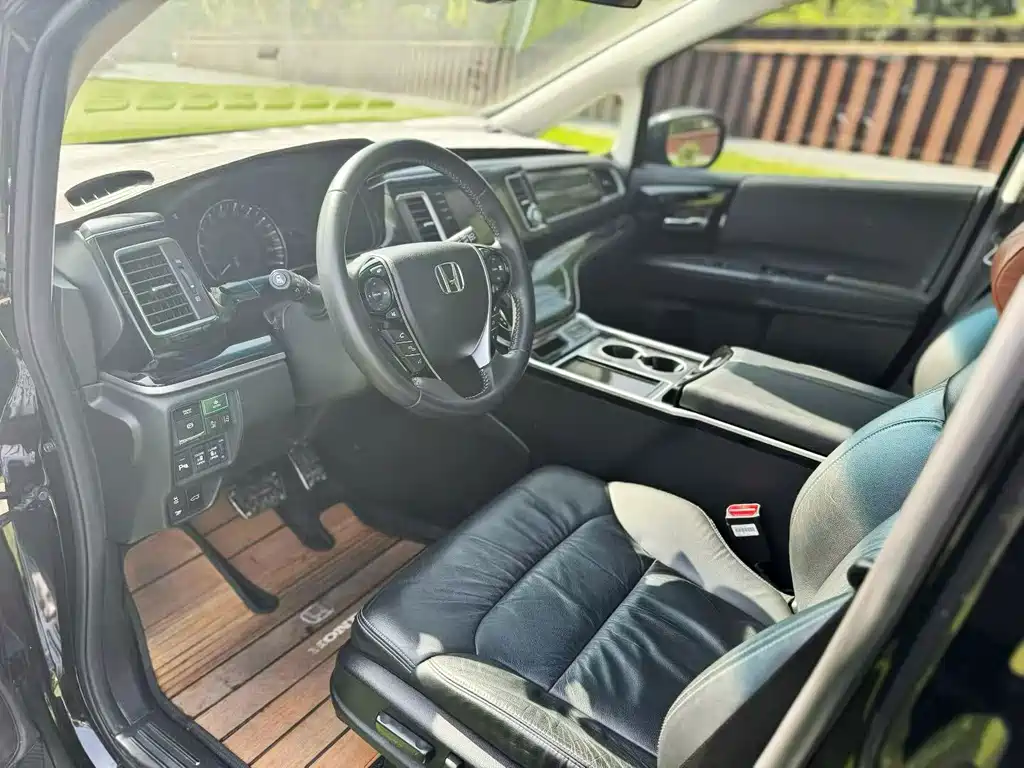 Honda Elysion 2019 2.0L Luxury