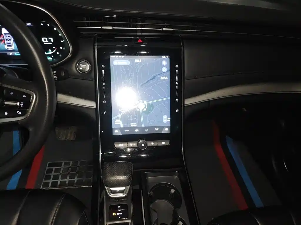 Roewe RX5 MAX — миниатюра 6
