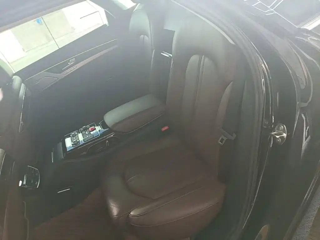 Audi A8 — миниатюра 17