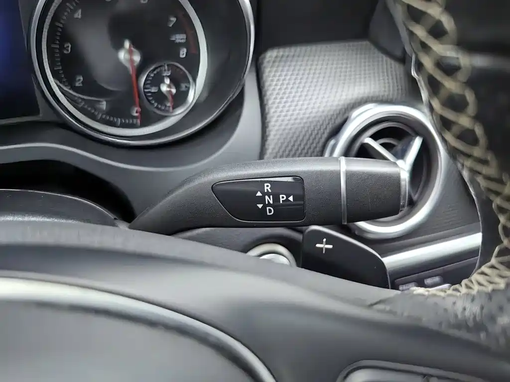 Mercedes-Benz GLA — миниатюра 13
