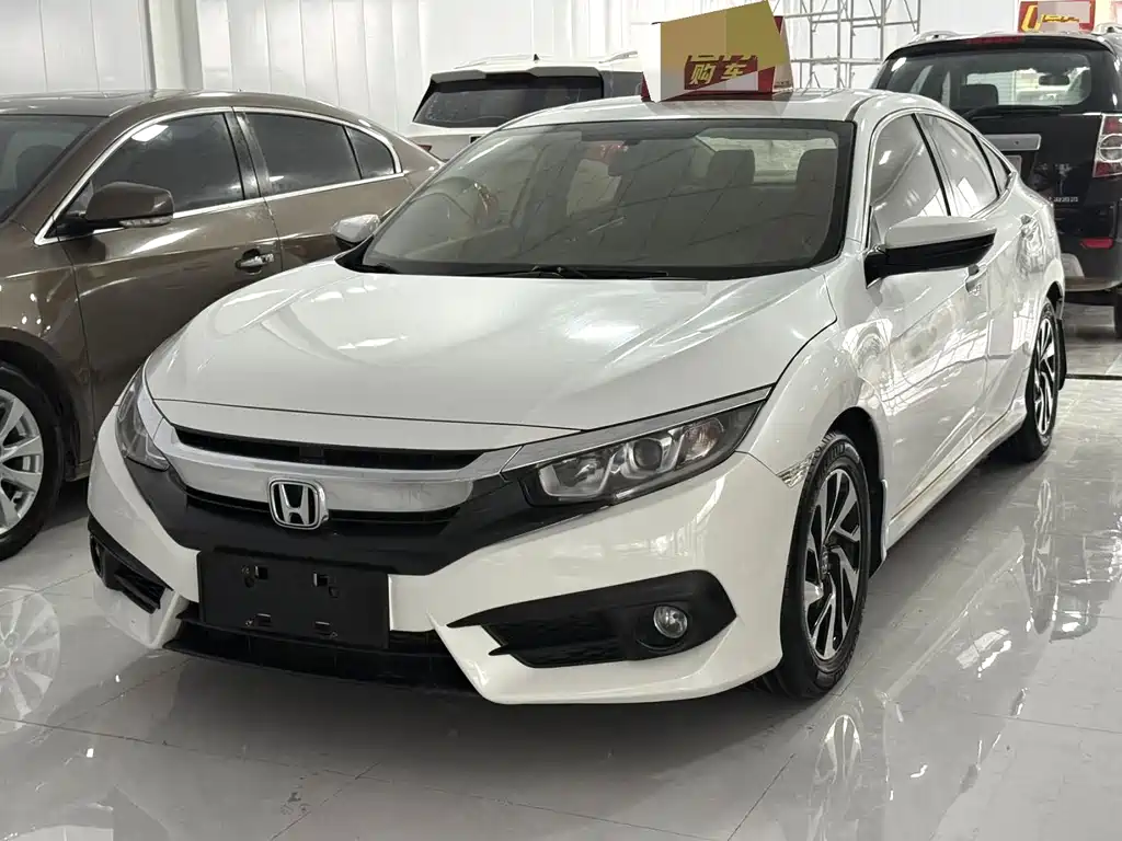 Honda Civic 2016 220TURBO CVT Luxury Edition