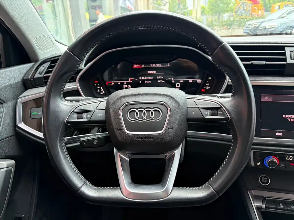 Audi Q3 — миниатюра 14