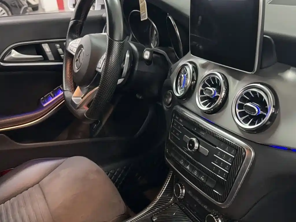 Mercedes-Benz CLA (Import) — миниатюра 17