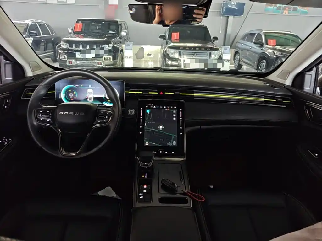 Roewe RX5 — миниатюра 10