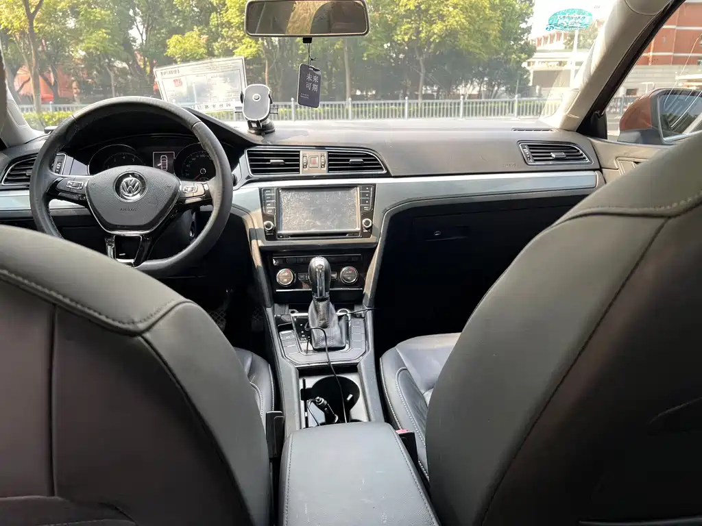 Volkswagen Lamando — миниатюра 13