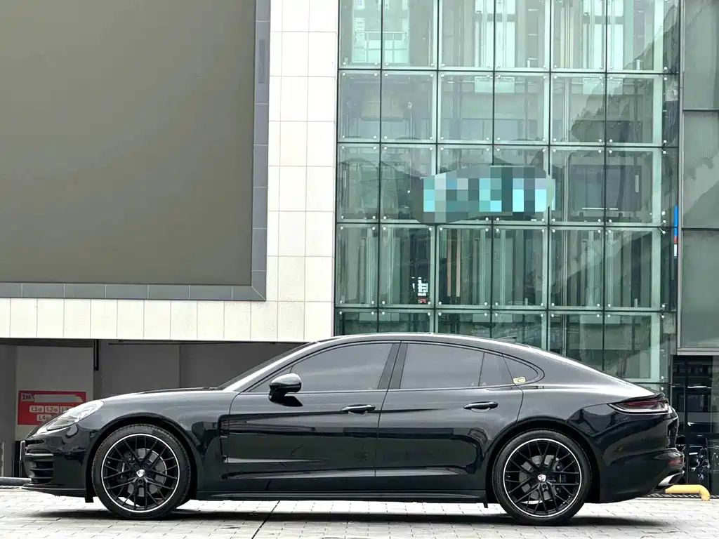 Porsche Panamera — миниатюра 9