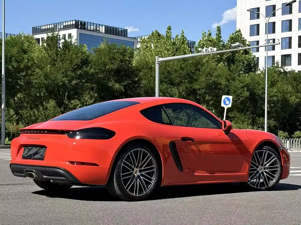 Porsche 718 2020 Cayman 2.0T