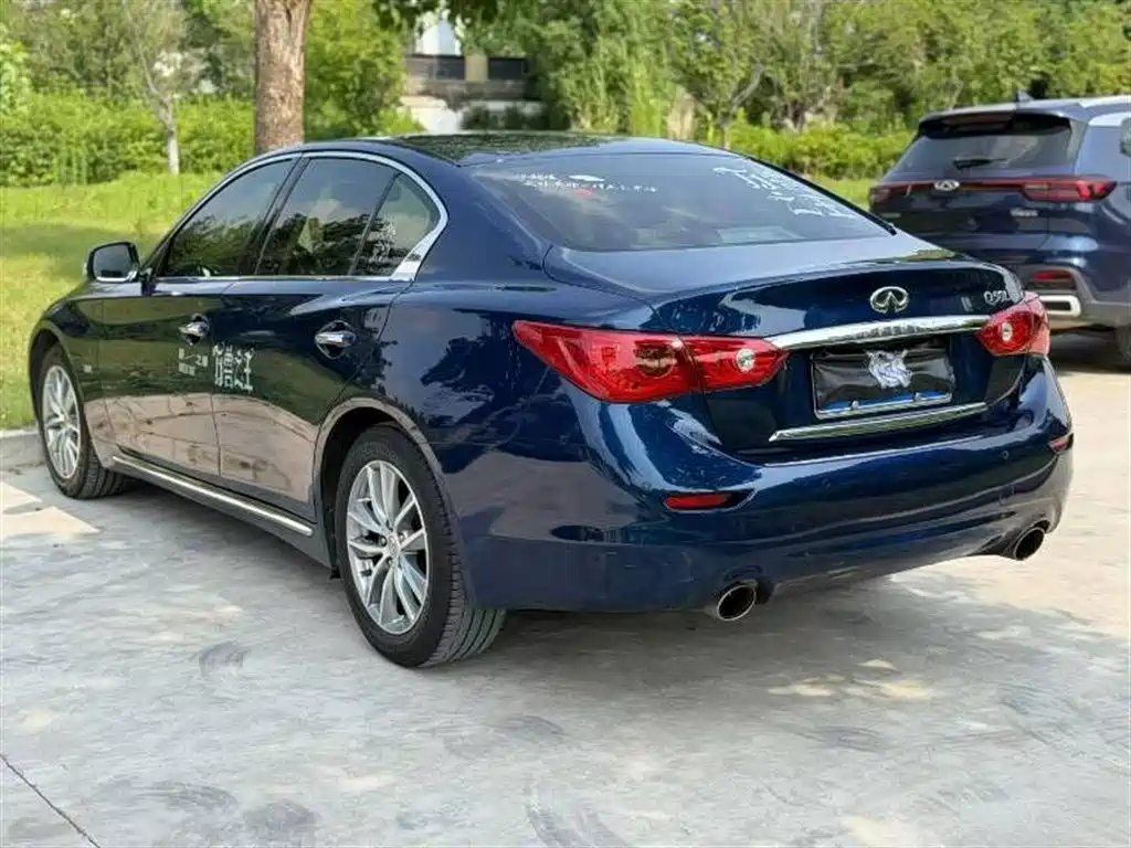 Infiniti Q50L 2016 2.0T Enjoy