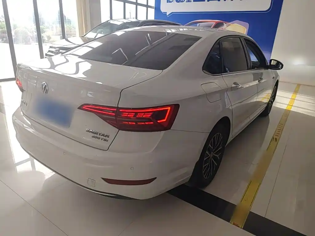 Volkswagen Sagitar 2020 200TSI DSG Comfort VI