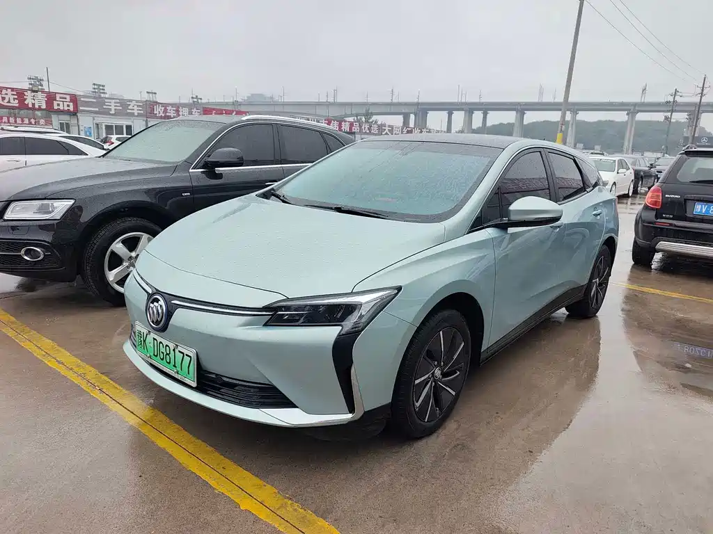 Buick Velite 6