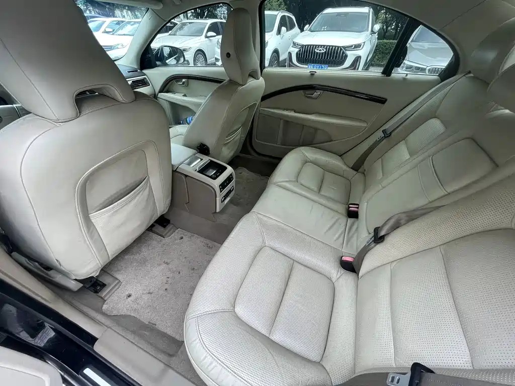 Volvo S80L — миниатюра 10