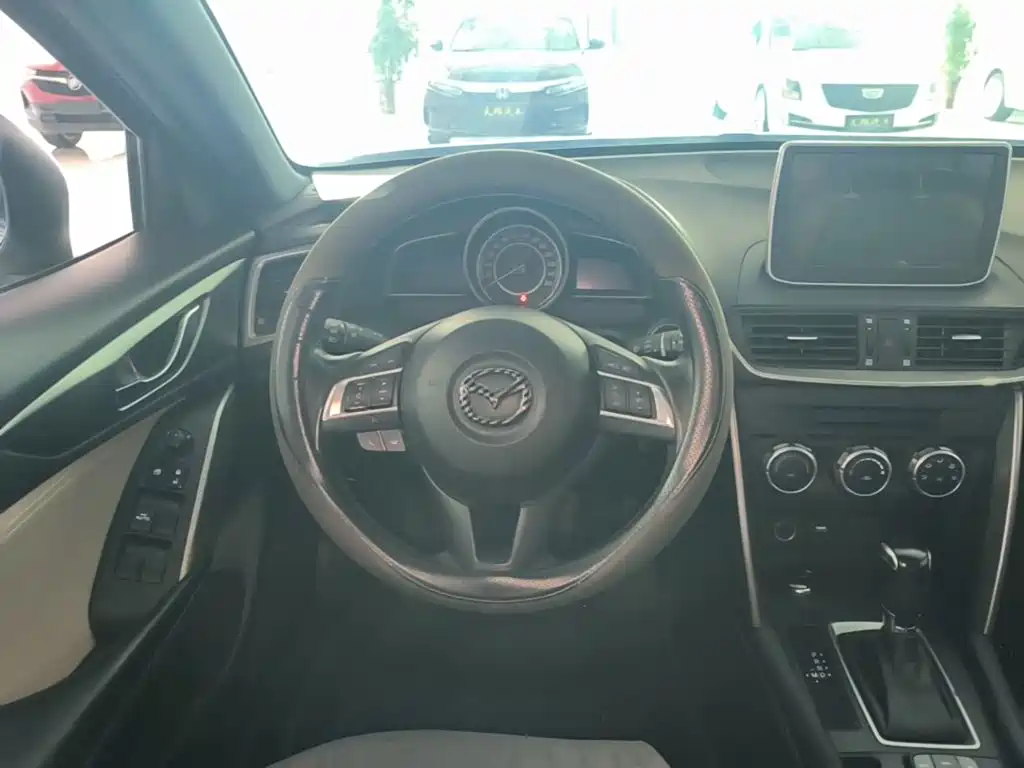 Mazda CX-4 — миниатюра 11