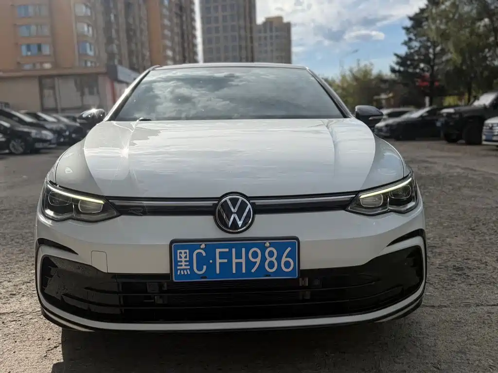 Volkswagen Golf — миниатюра 2