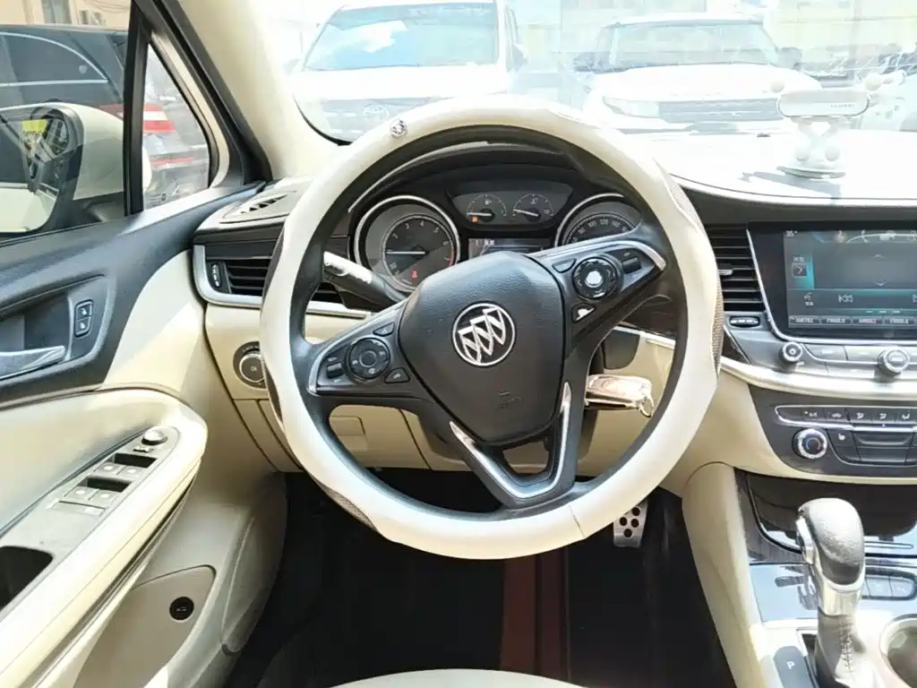 Buick Verano — миниатюра 15