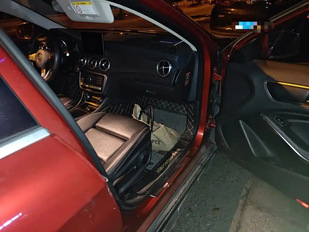 Mercedes-Benz GLA — миниатюра 19