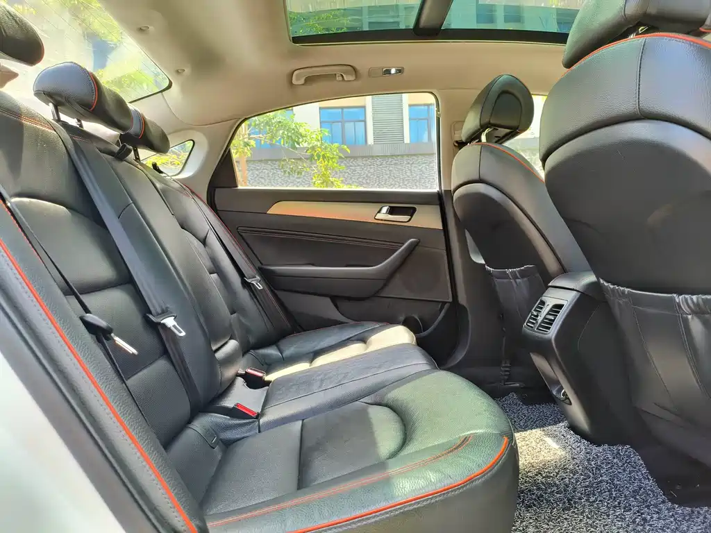 Hyundai Sonata — миниатюра 9