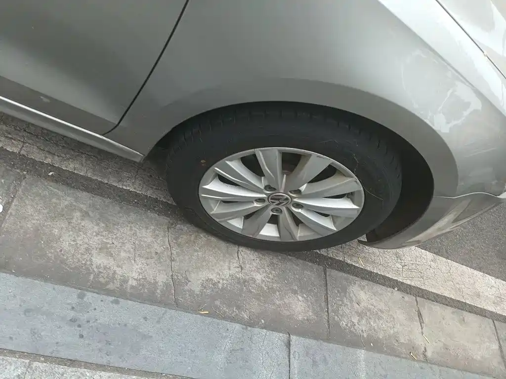 Volkswagen Sagitar — миниатюра 8