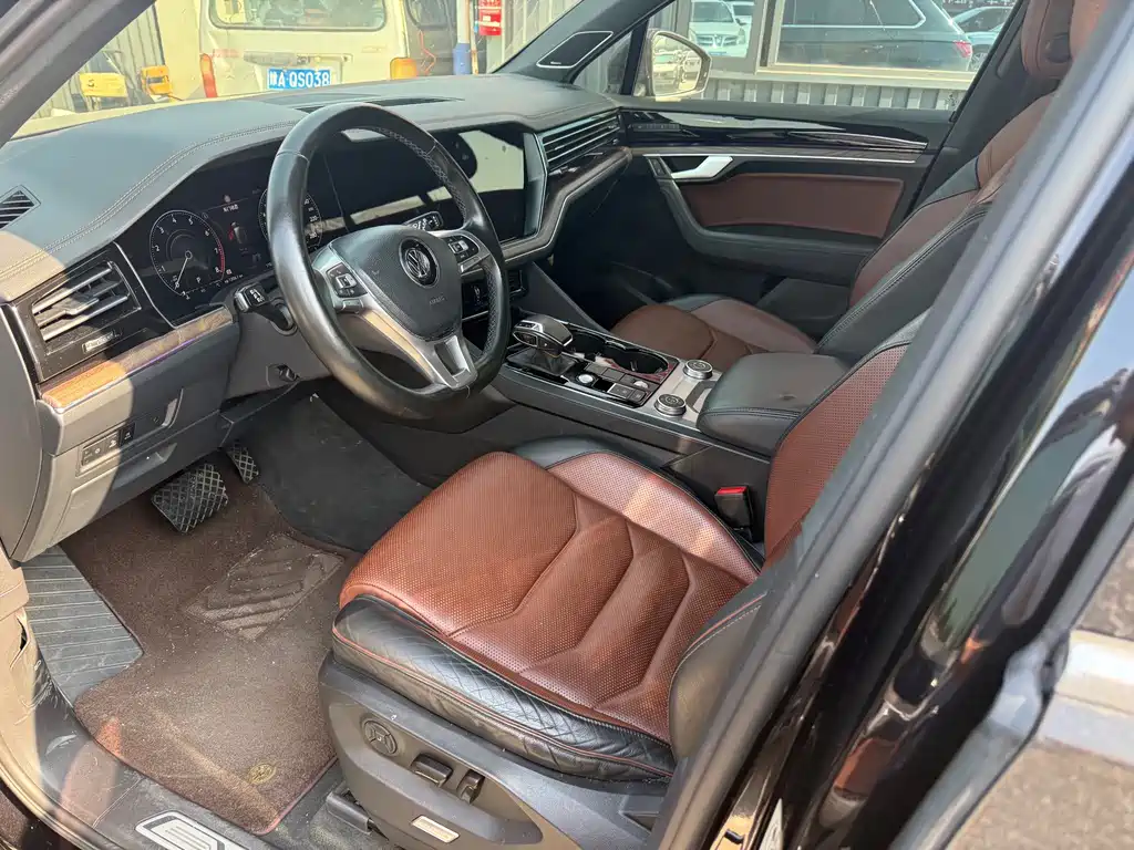 Volkswagen Touareg — миниатюра 4