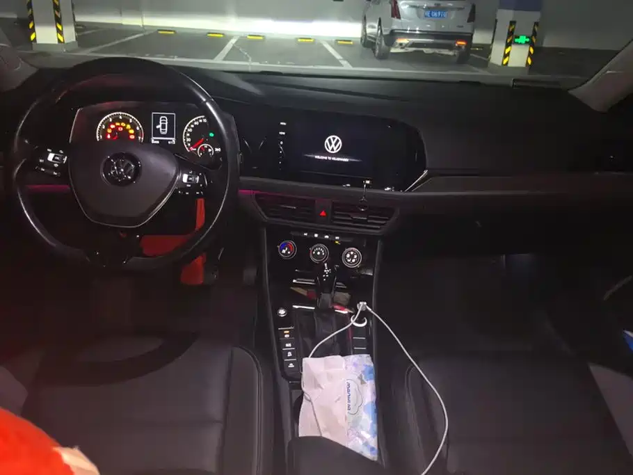 Volkswagen Sagitar — миниатюра 12