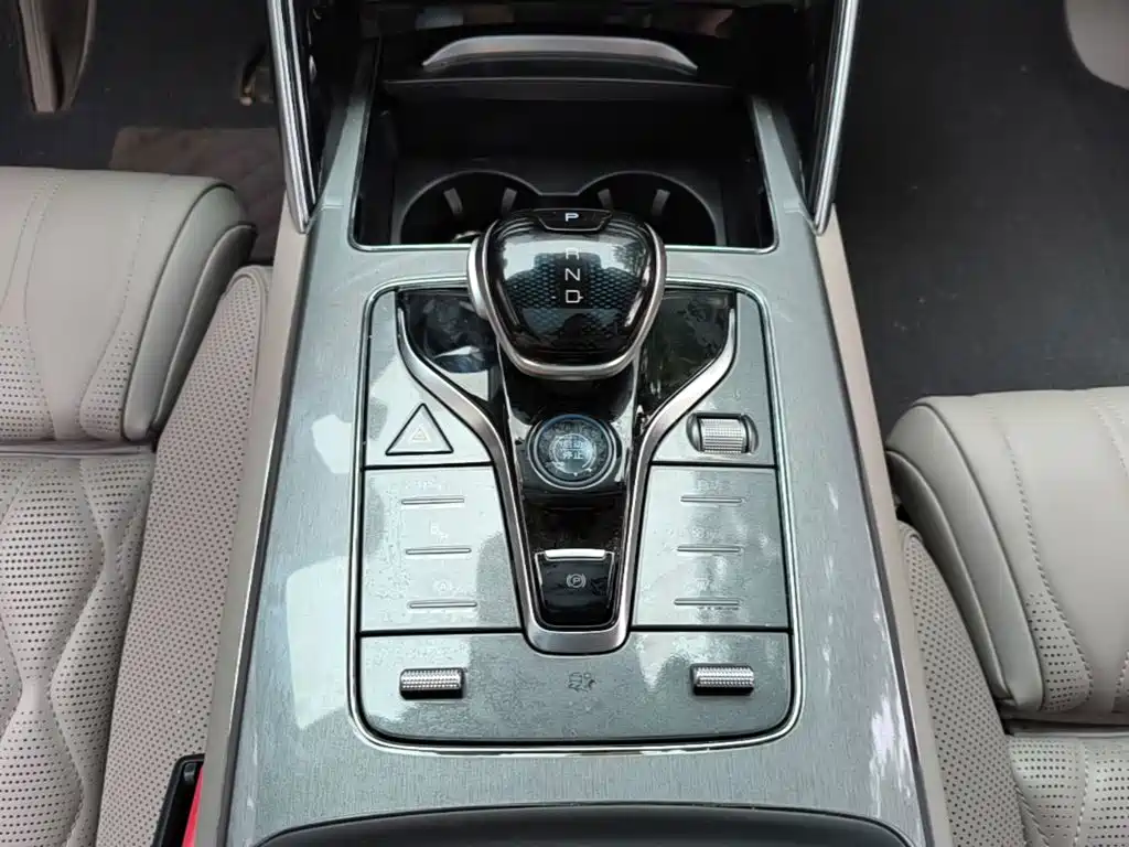 BYD Tang New Energy — миниатюра 14